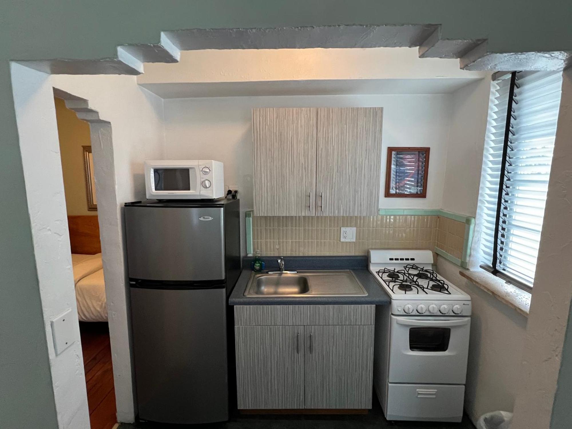 Sherbrooke All Suites Hotel Маями Бийч Екстериор снимка
